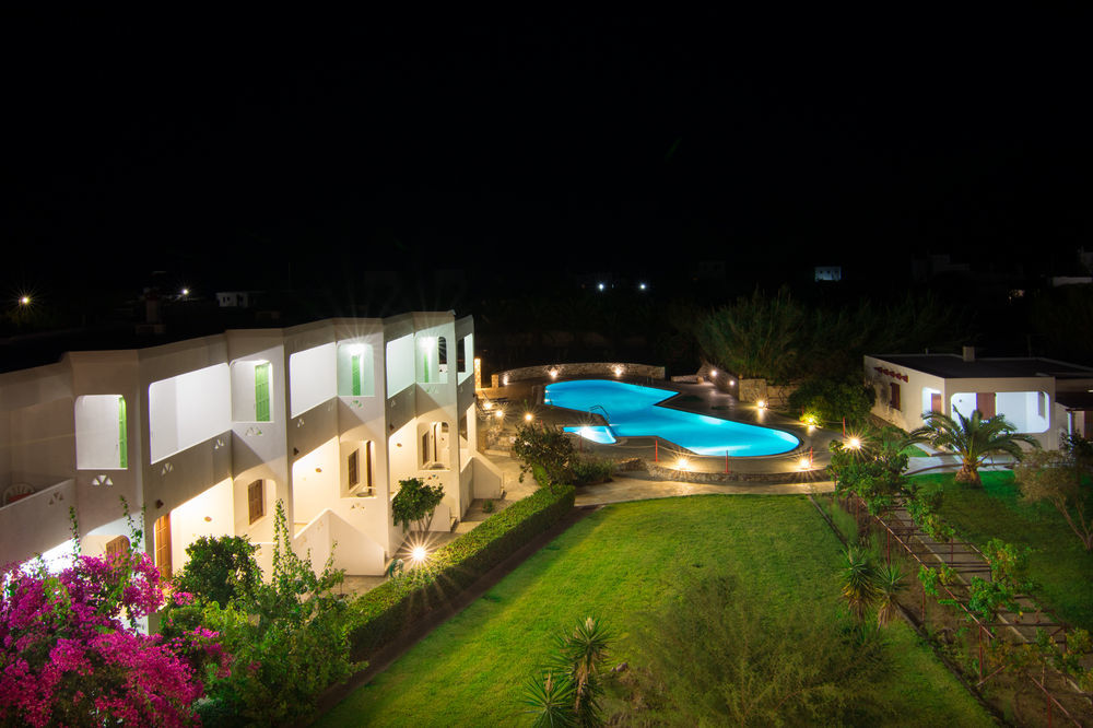 Hotel Angela สกีรอส ภายนอก รูปภาพ